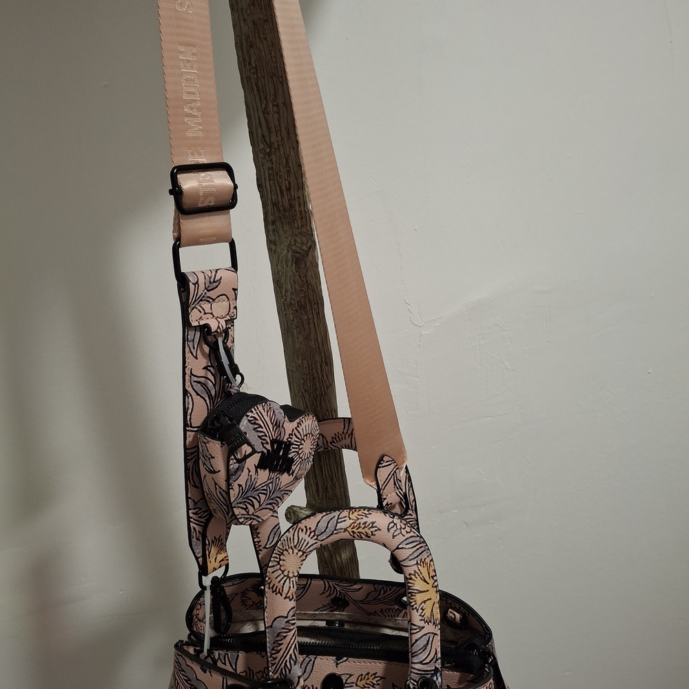 💋SOLD💋Steve Madden Floral Women's Bag - Pink and Black - Picture 4 of 9